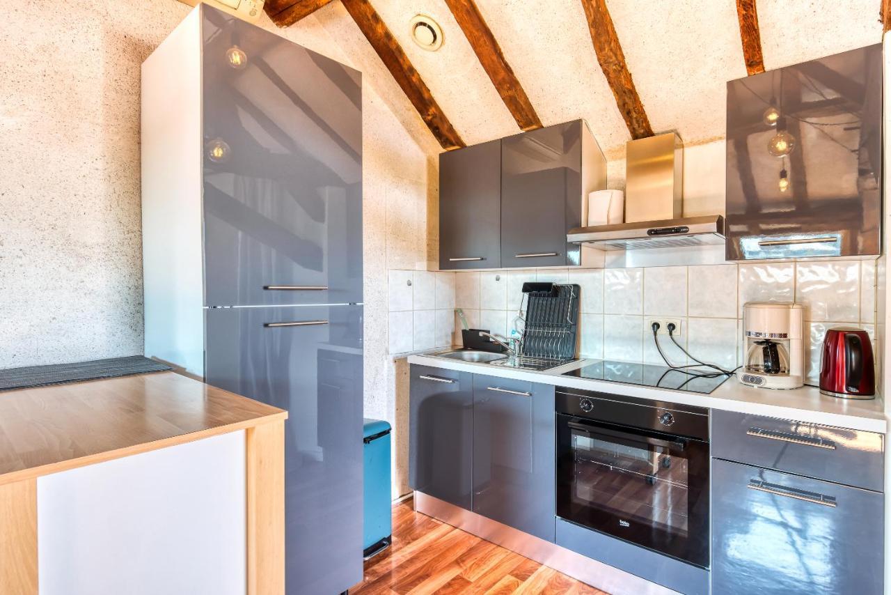 Sous Les Toits Vue Loire Bouchemaine Exterior foto